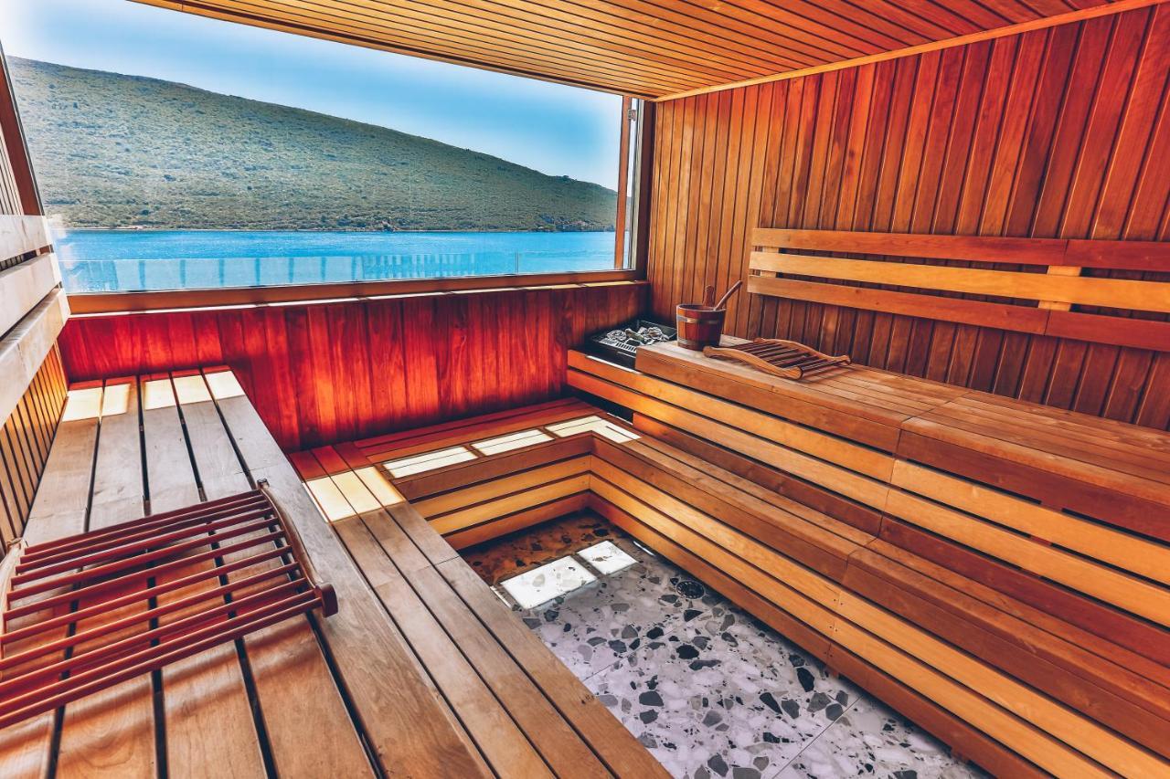 Carine Hotel Kumbor Superior Herceg Novi Buitenkant foto