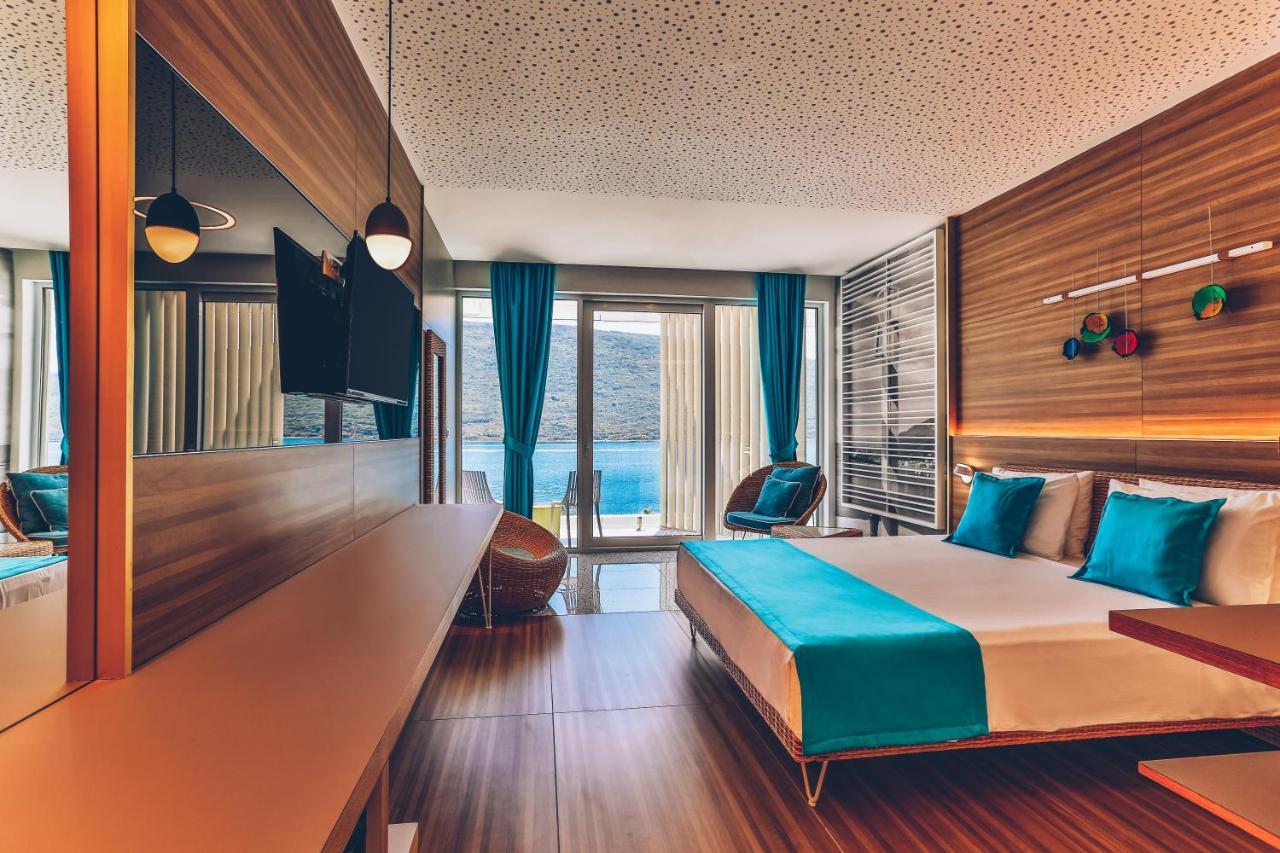 Carine Hotel Kumbor Superior Herceg Novi Buitenkant foto