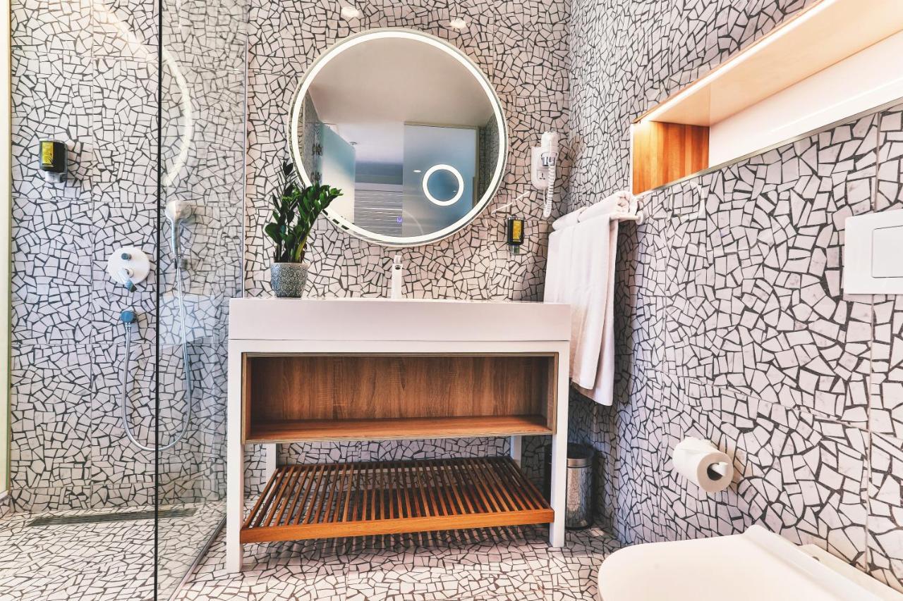 Carine Hotel Kumbor Superior Herceg Novi Buitenkant foto