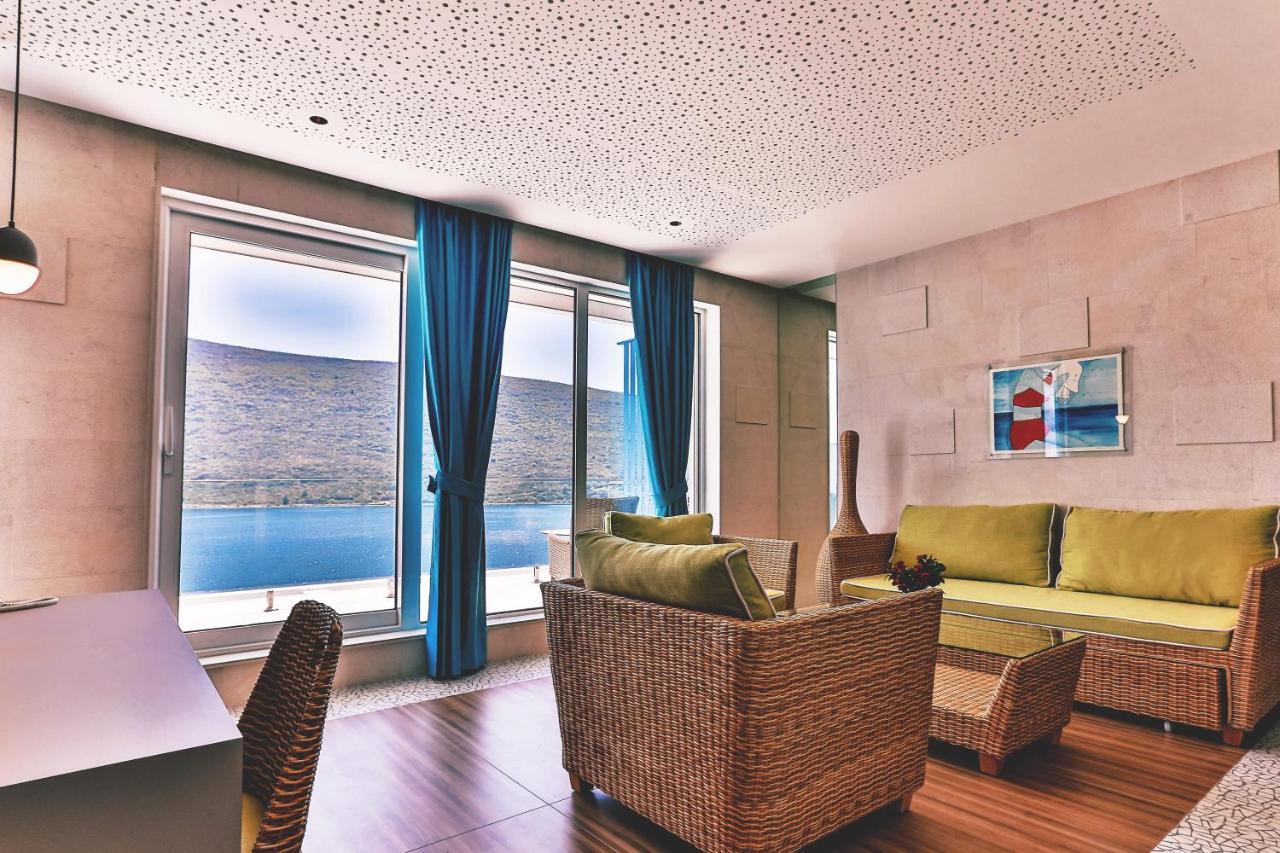 Carine Hotel Kumbor Superior Herceg Novi Buitenkant foto