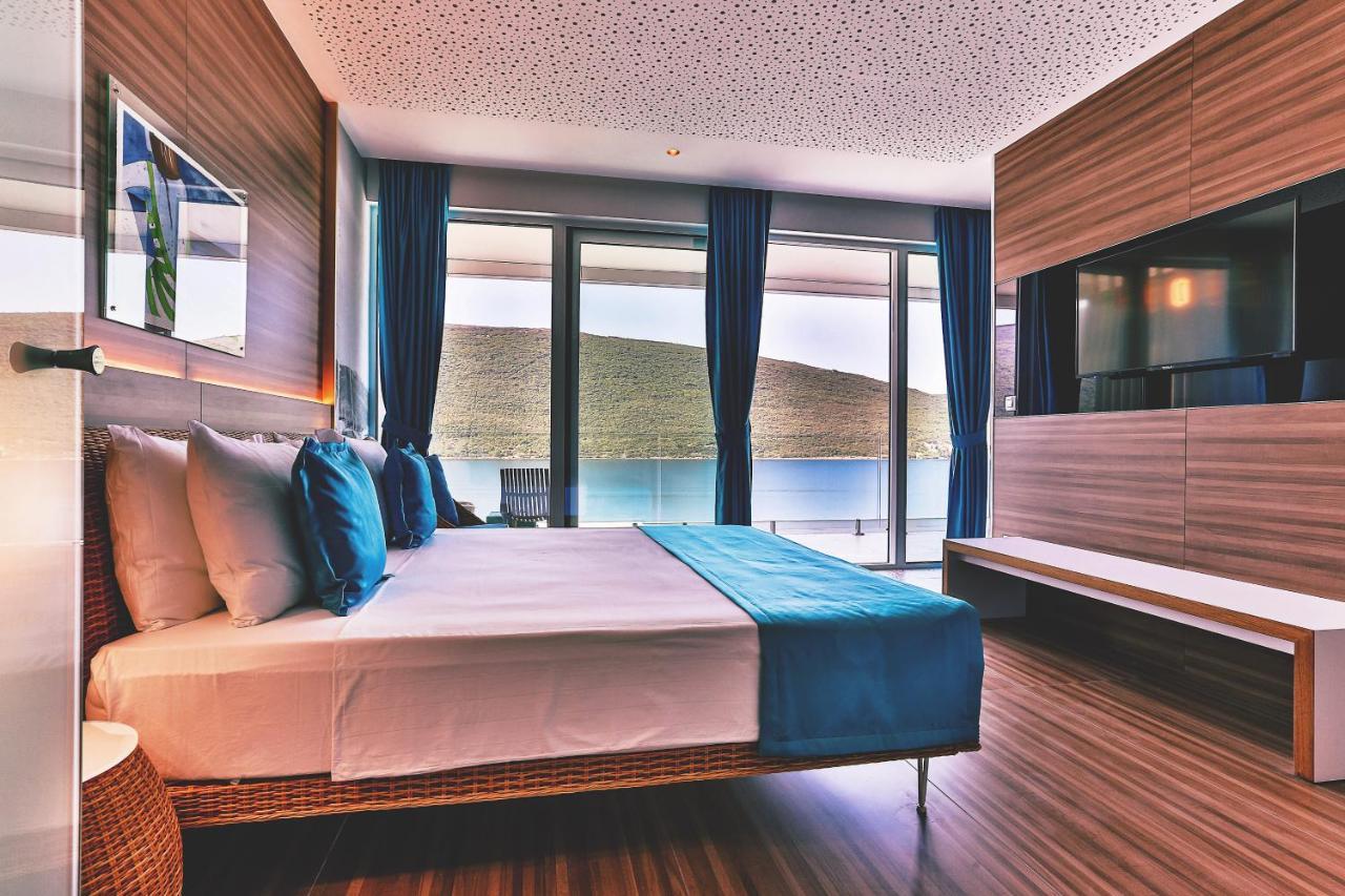 Carine Hotel Kumbor Superior Herceg Novi Buitenkant foto