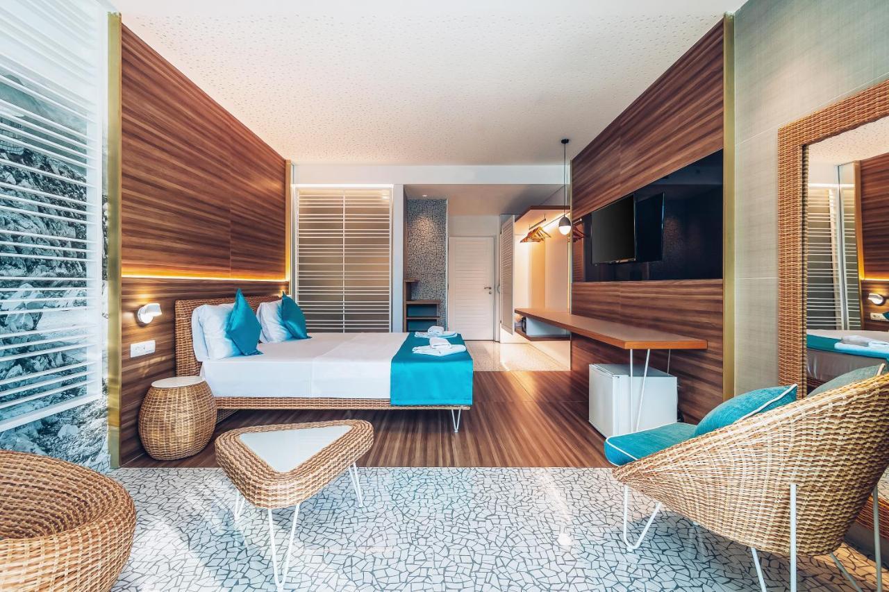 Carine Hotel Kumbor Superior Herceg Novi Buitenkant foto